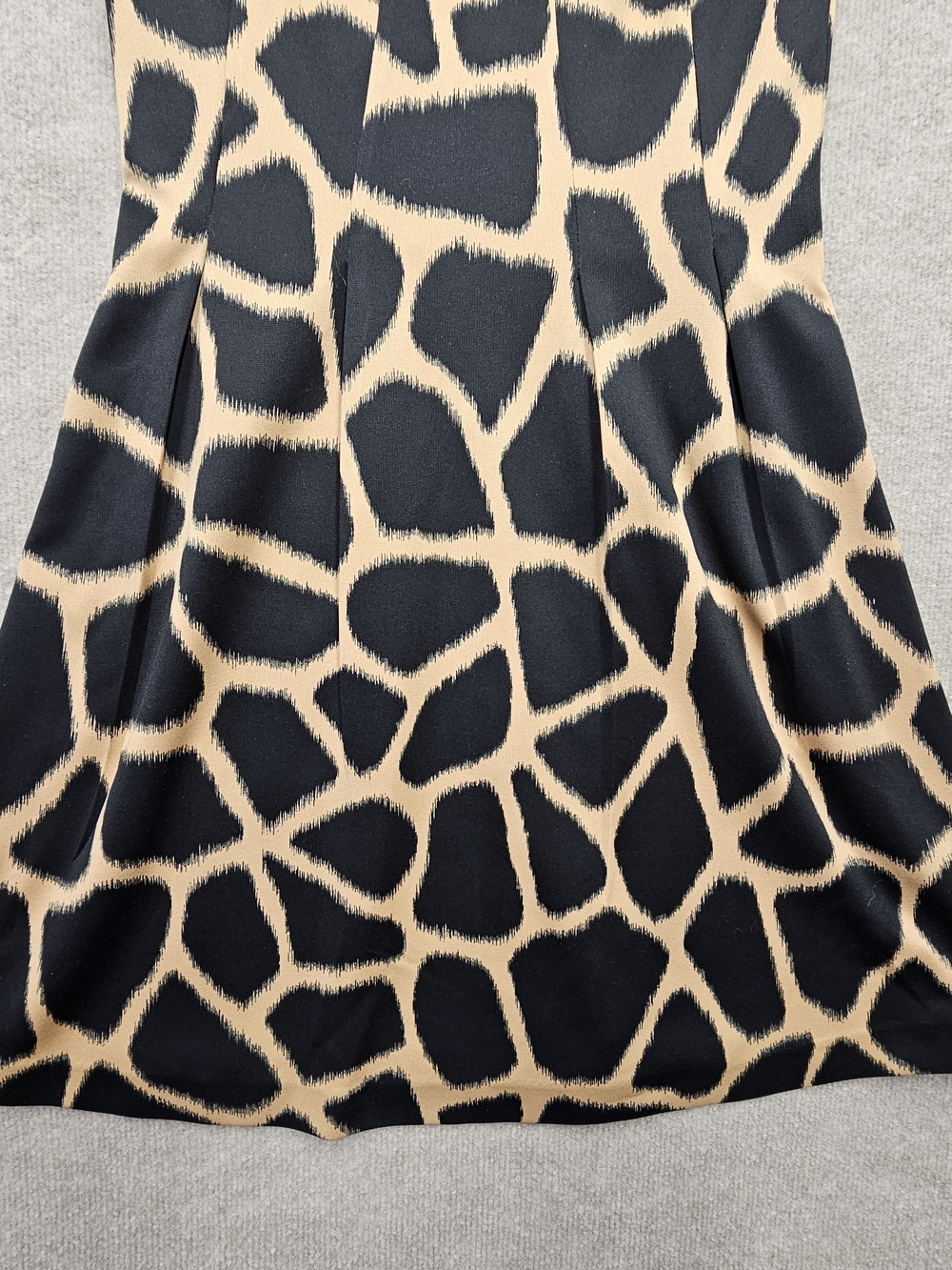 Michael Kors Fit & Flare Dress Size 0 Black Tan Giraffe Print Gold Zip - Picture 6 of 13